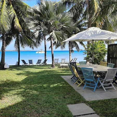 Fantastic Spacious Beachfront Villavacances Grand Baie Extérieur photo