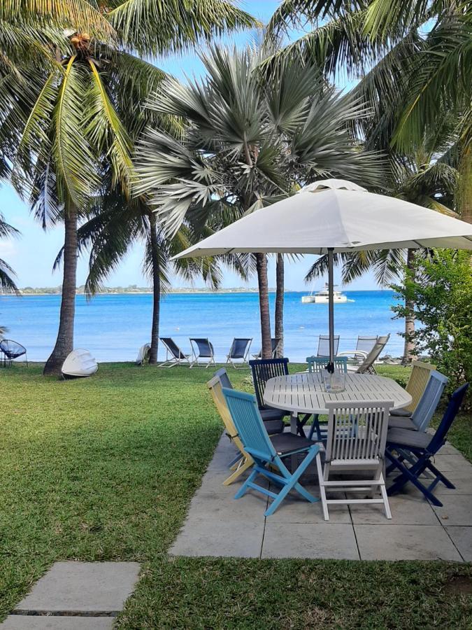Fantastic Spacious Beachfront Villavacances Grand Baie Extérieur photo