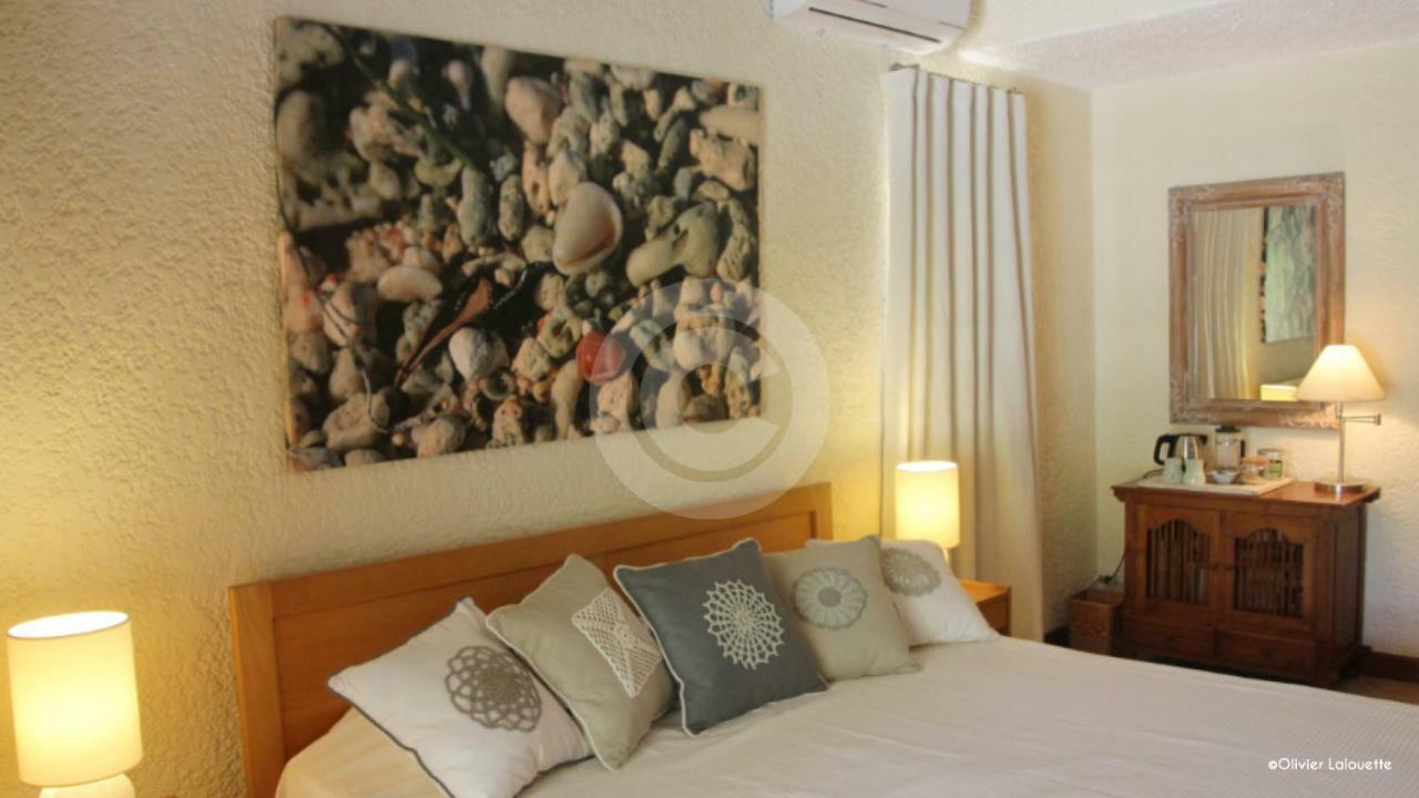 Fantastic Spacious Beachfront Villavacances Grand Baie Extérieur photo